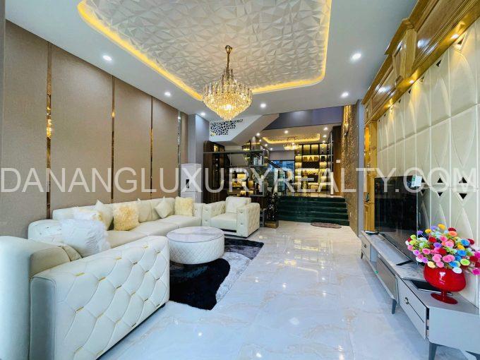 Modern 3-Storey Private House for Rent in Hoa Xuan area