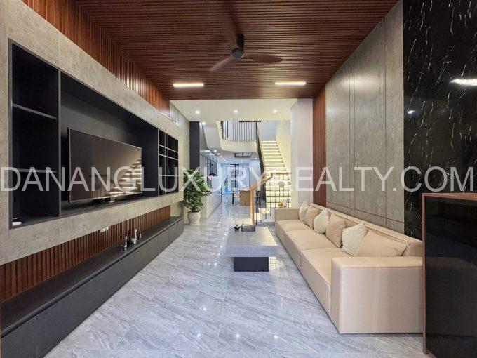 Bán Villa Gần Biển Mỹ Khê 3 Tầng Cao Cấp – Không Gian Sống Đẳng Cấp