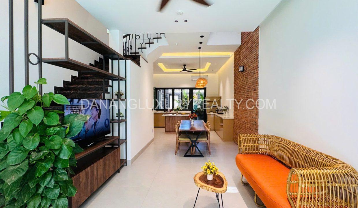 Cho Thuê Nhà Nam Việt Á Có Hồ Bơi Nội Thất Hiện Đại