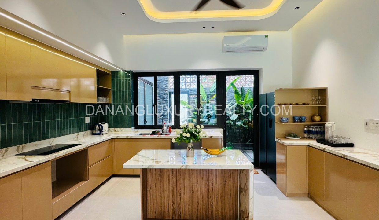 Cho Thuê Nhà Nam Việt Á Có Hồ Bơi Nội Thất Hiện Đại