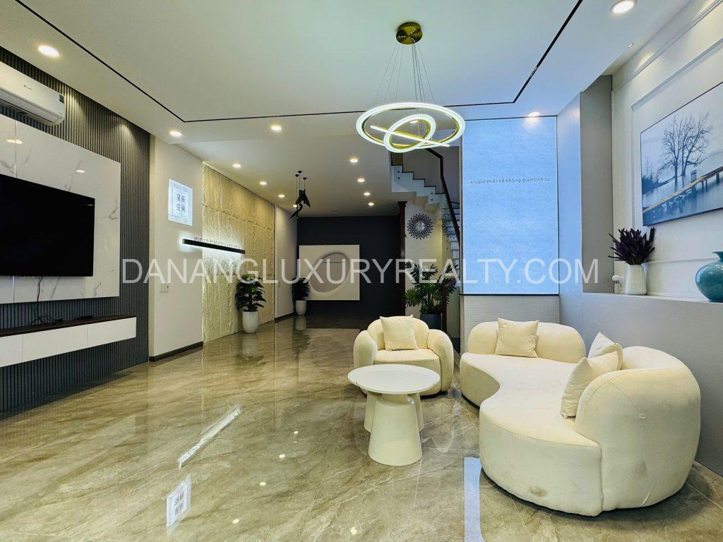 cho-thue-nha-regal-pavilon