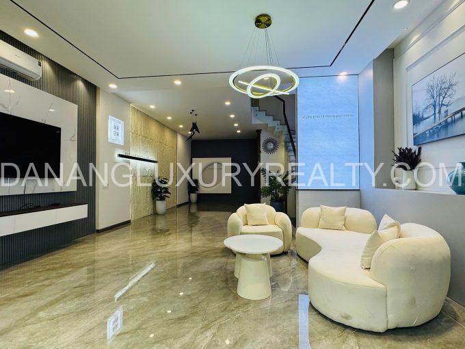 cho-thue-nha-regal-pavilon