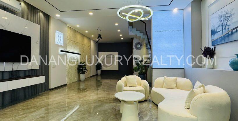 cho-thue-nha-regal-pavilon