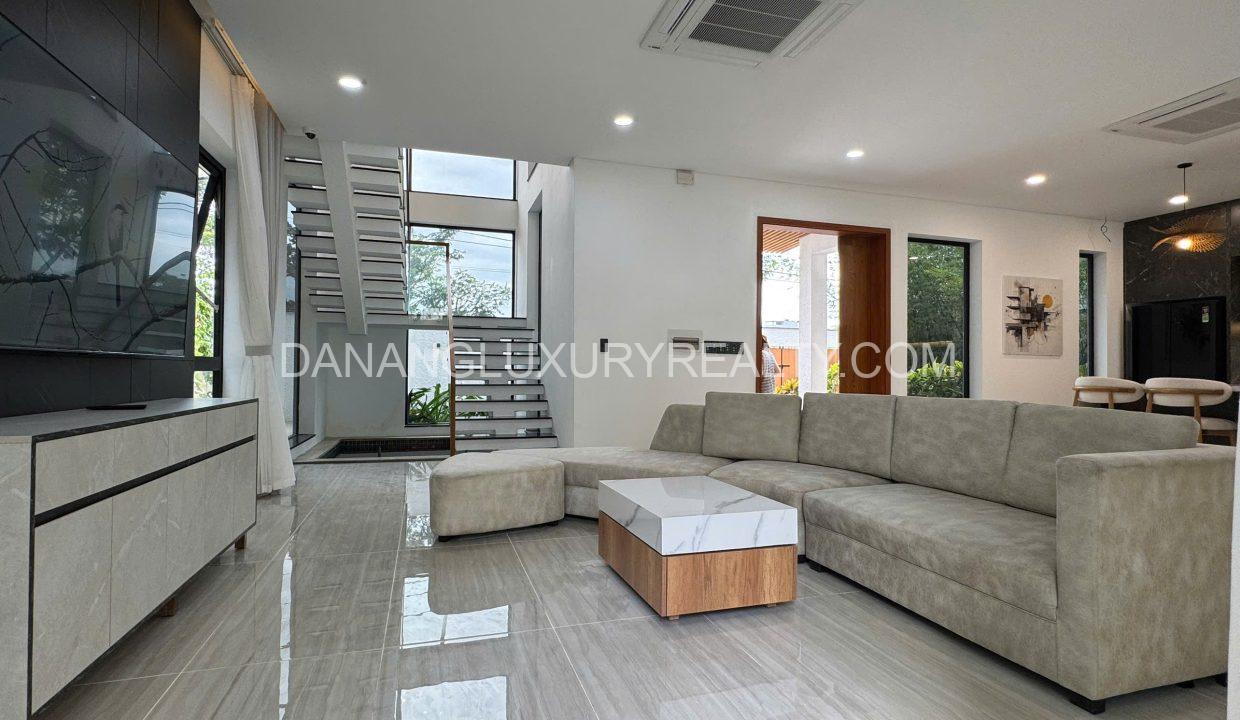 Thuê Villa Đẹp Tại Đà Nẵng Có Hồ Bơi Gần Núi Sơn Trà