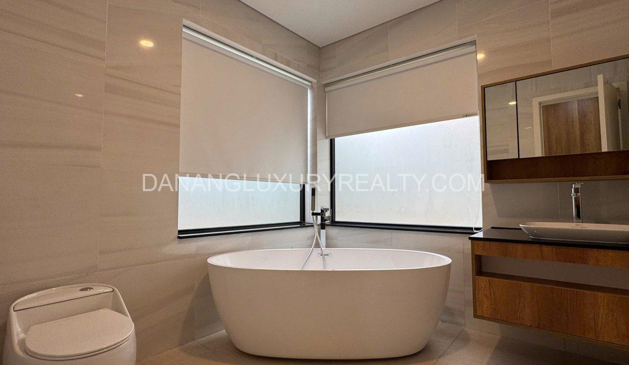 Thuê Villa Đẹp Tại Đà Nẵng Có Hồ Bơi Gần Núi Sơn Trà