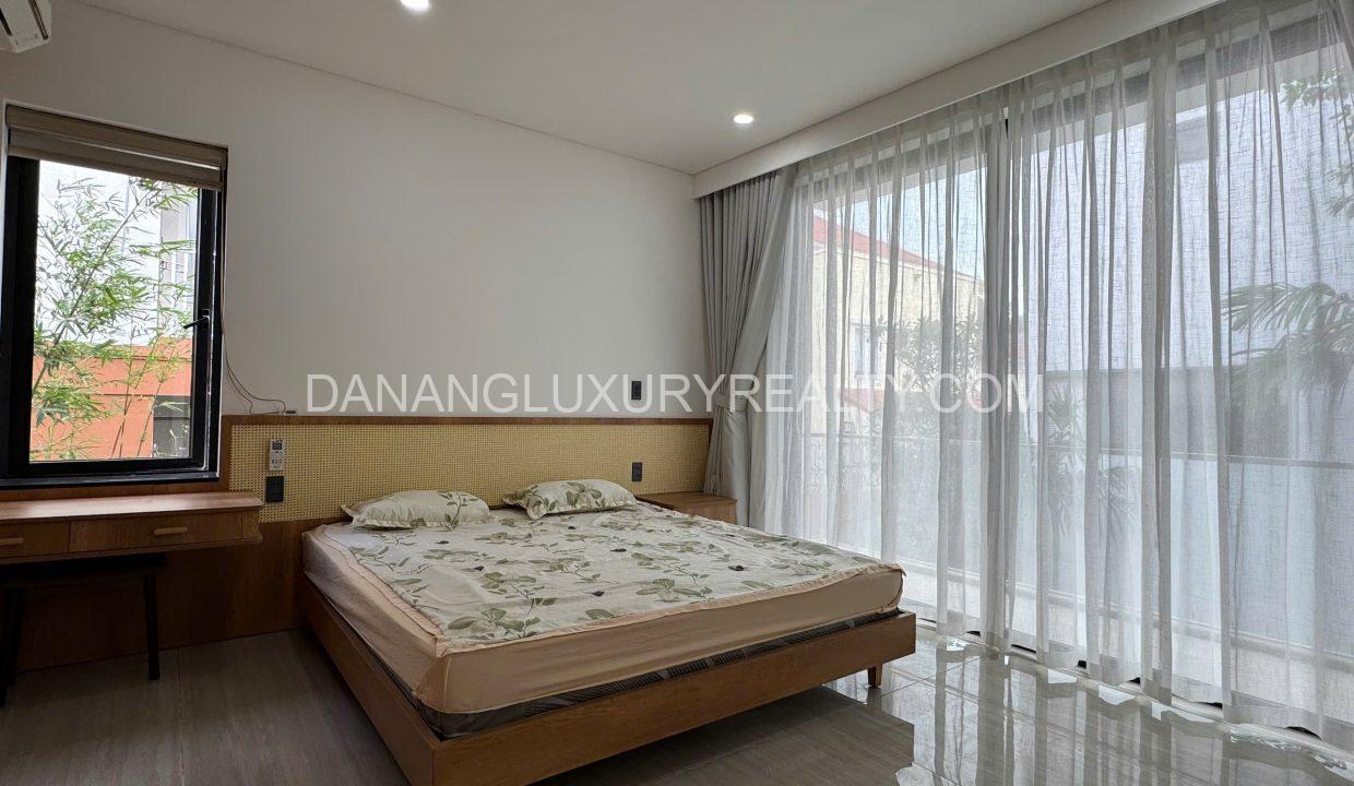 Thuê Villa Đẹp Tại Đà Nẵng Có Hồ Bơi Gần Núi Sơn Trà