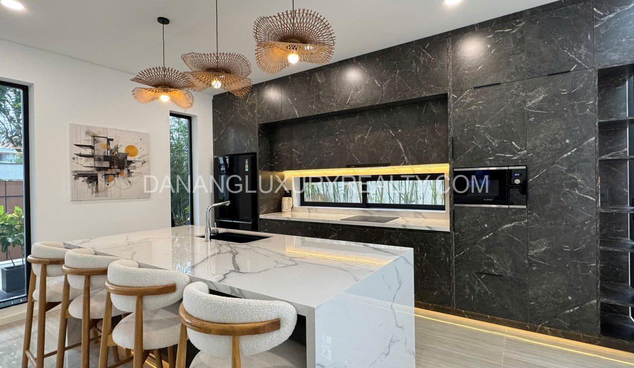 Thuê Villa Đẹp Tại Đà Nẵng Có Hồ Bơi Gần Núi Sơn Trà