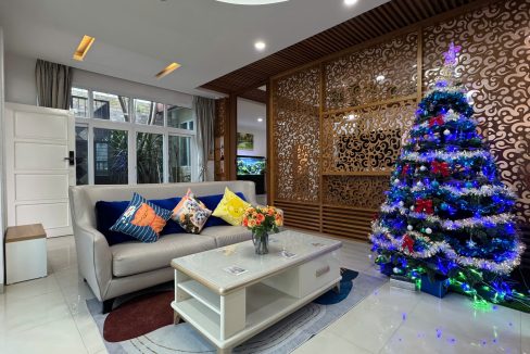 thue-biet-thu-phuc-loc-vien