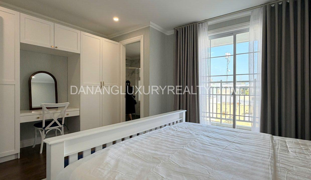 Cho Thuê Căn Hộ Cao Cấp 4 Phòng Ngủ Trung Tâm Thành Phố