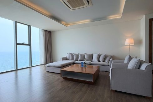 ban-can-ho-alacarte-da-nang