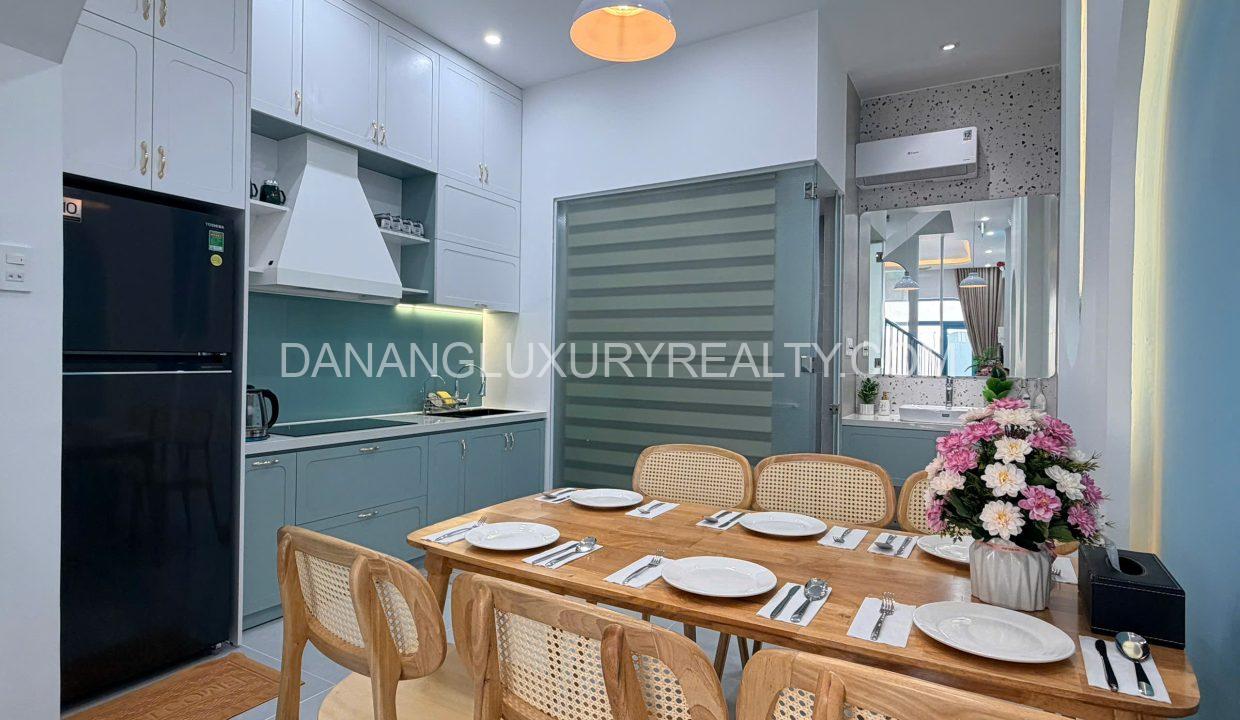 Nhà Gần Biển Mỹ Khê 4 Phòng Ngủ Nội Thất Hiện Đại Cho Thuê