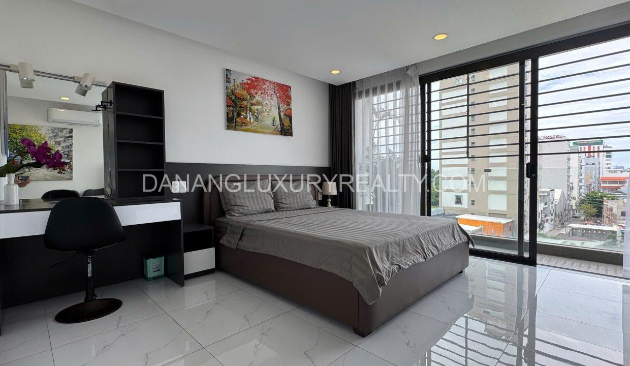 Thuê Căn Hộ Penthouse Đà Nẵng Gần Biển Mỹ Khê 2 Phòng Ngủ