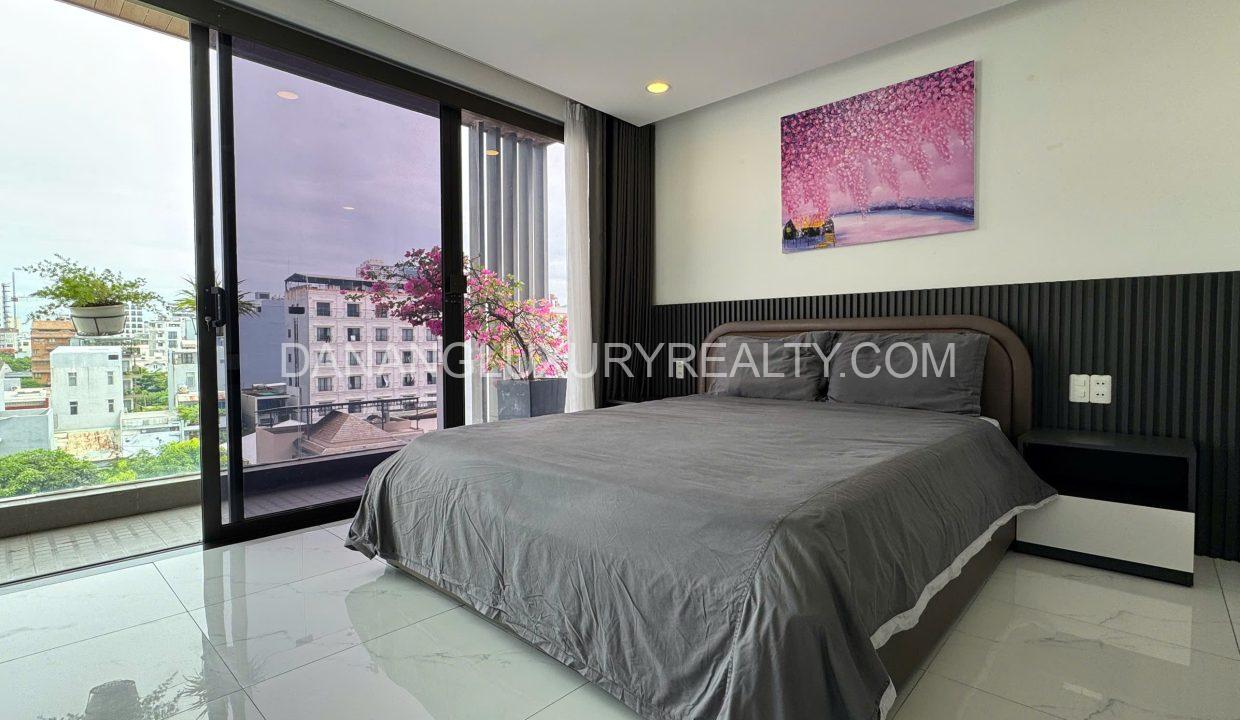 Thuê Căn Hộ Penthouse Đà Nẵng Gần Biển Mỹ Khê 2 Phòng Ngủ