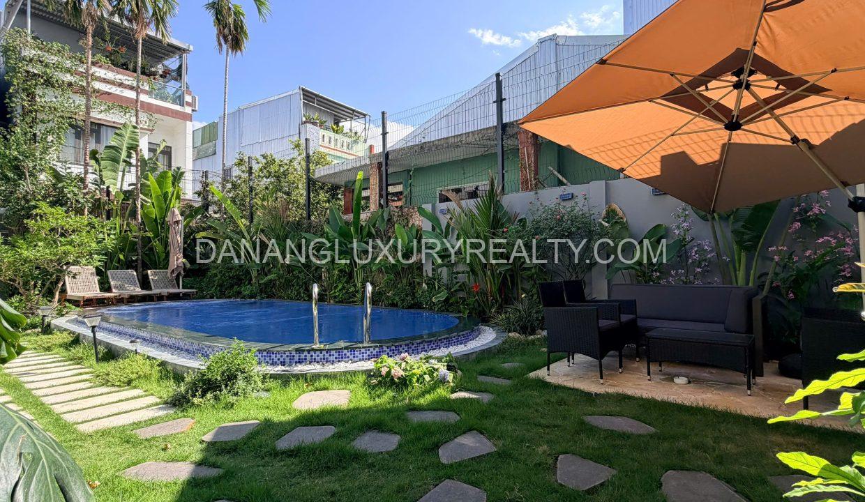 Villa Hồ Bơi Gần Biển Mỹ Khê 5 Phòng Ngủ Hiện Đại Cho Thuê