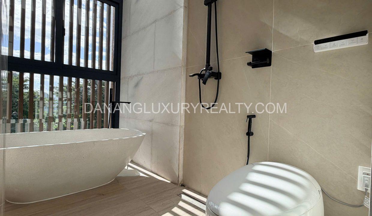 Thuê Biệt Thự Song Hào Cao Cấp Tại Đà Nẵng Có Hồ Bơi Rộng